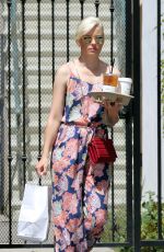 ELIZABETH BANKS Leaves Alfred