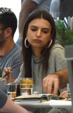 EMILY RATAJKOWSKI Out for Lunch n Los Angeles 05/25/2018