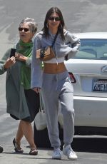 EMILY RATAJKOWSKI Out for Lunch n Los Angeles 05/25/2018