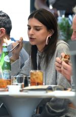 EMILY RATAJKOWSKI Out for Lunch n Los Angeles 05/25/2018