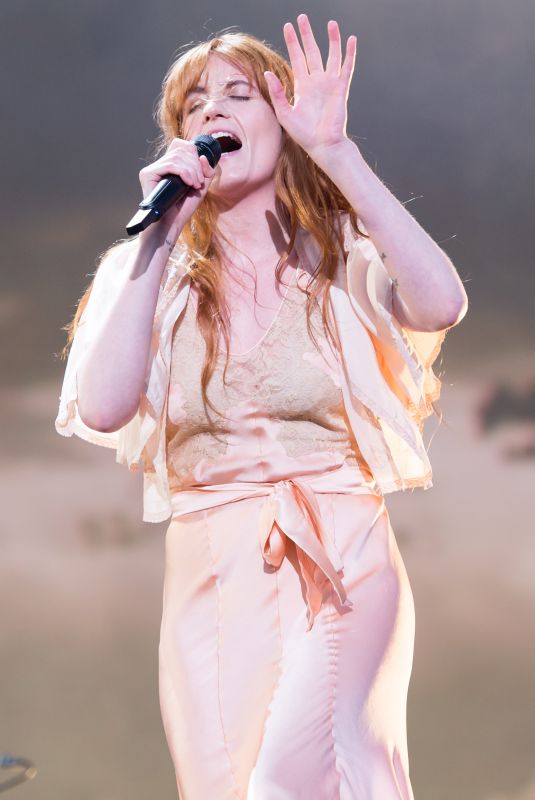 FLORENCE WELCH Performs at BBC Biggest Weekend Festival in Swansea 05/272018