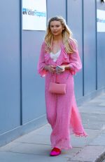 GEORGIA TOFFOLO Leaves a Beauty Salon in Chelsea 05/17/2018