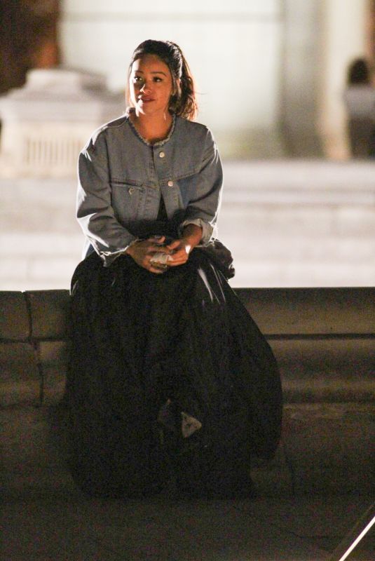 GINA RODRIGUEZ on the Set of Someone Great in New York 05/11/2018
