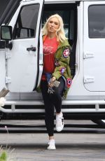 GWEN STEFANI Arrives at a Studio in Los Angeles 05/01/2018
