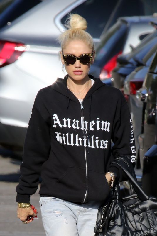 GWEN STEFANI in Ripped Jeand Out in Los Angeles 05/23/2018