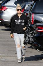 GWEN STEFANI in Ripped Jeand Out in Los Angeles 05/23/2018