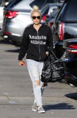 GWEN STEFANI in Ripped Jeand Out in Los Angeles 05/23/2018