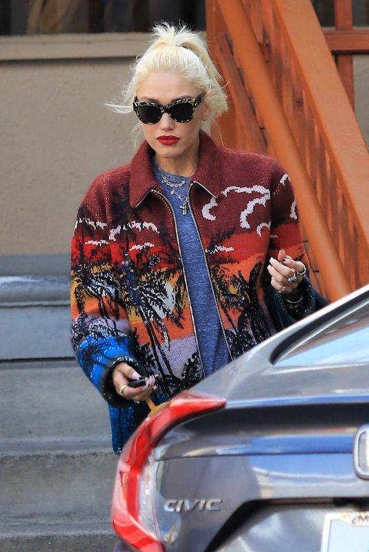 GWEN STEFANI Leaves a Nail Salon in Studio City 05/25/2018