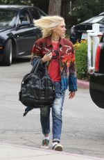 GWEN STEFANI Out and About in Los Angeles 05/19/2018