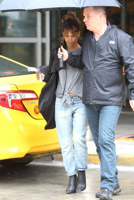 HALLE BERRY Out and About in New York 05/27/2018