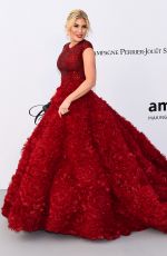HOFIT GOLAN at at Amfar