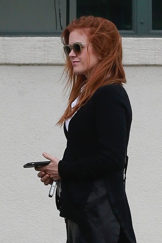 ISLA FISHER Out and About in Beverly Hills 05/24/2018