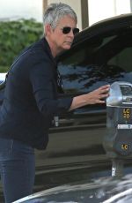 JAMIE LEE CURTIS Out and About in Beverly Hills 05/04/2018