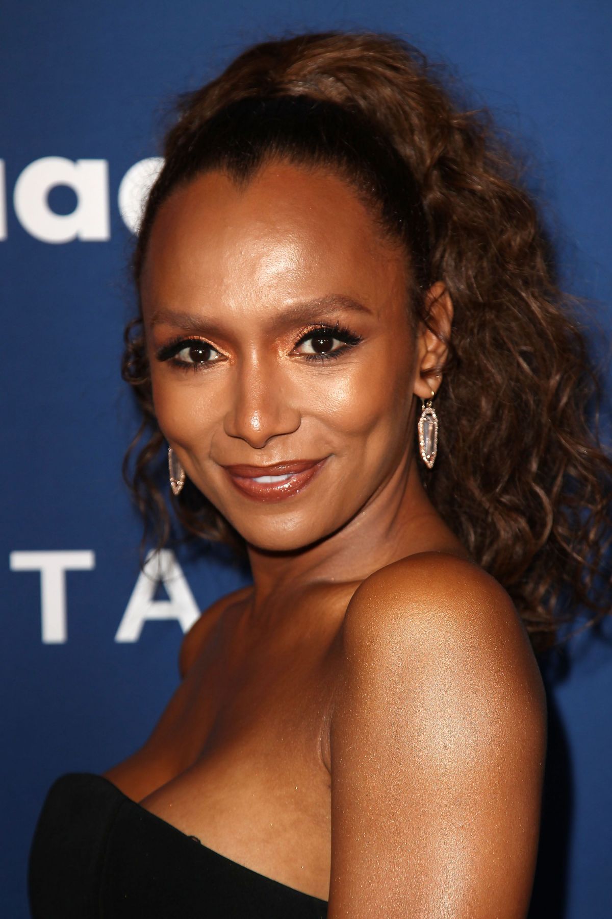 Download JANET MOCK at 2018 Glaad Media Awards in New York 05/05 ...