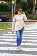 JENNIFER GARNER Out and About in Brentwood 05/02/2018