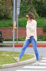 JENNIFER GARNER Out and About in Brentwood 05/02/2018