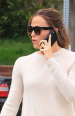 JENNIFER GARNER Out and About in Brentwood 05/02/2018