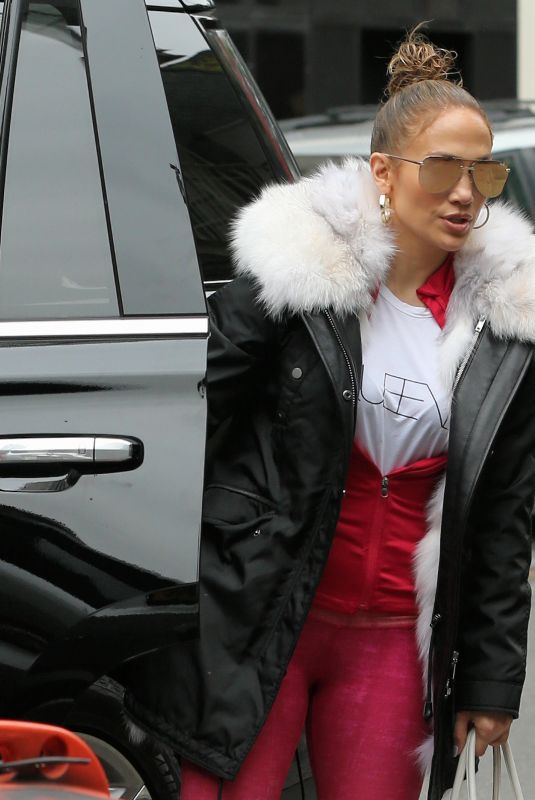 JENNIFER LOPEZ Arrives at a Studio in New York 05/12/2018