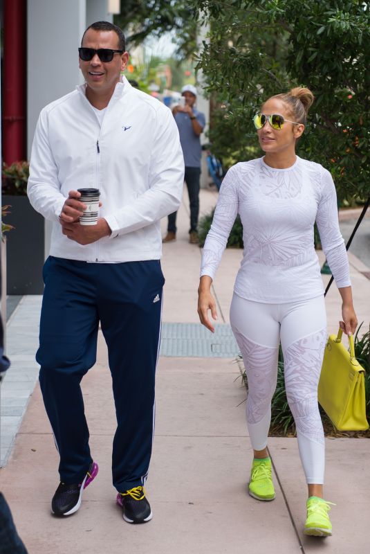 JENNIFER LOPEZ in Tights Heading to a Gym in Miami 05/23/2018