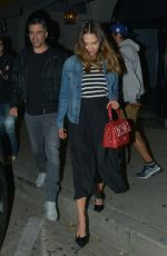 JESSICA ALBA Leaves Craig