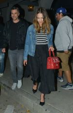 JESSICA ALBA Leaves Craig