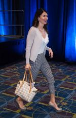 JEWEL STAITE ar Wizard World Philadelphia Comic-con at Pennsylvania Convention Center 05/19/2018