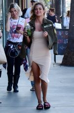 JOJO FLETCHER Out Shopping in Venice Beach 05/03/2018