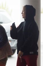 KATE HUDSON Out and About in Los Angeles 05/29/2018
