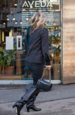 KATE MOSS Out in London 05/03/2018