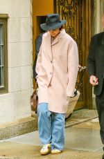 KATIE HOLMES Leaves Her Apartment in New York 05/22/2018