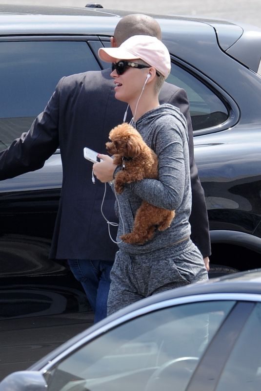 KATY PERRY Arrives at a Studio in Los Angeles 05/20/2018