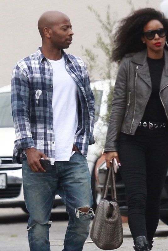 KELLY ROWLAND and Tim Weatherspoon Out in West Hollywood 04/30/2018