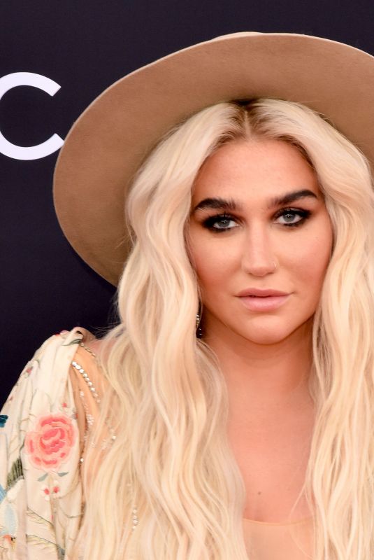 KESHA at Billboard Music Awards in Las Vegas 05/20/2018