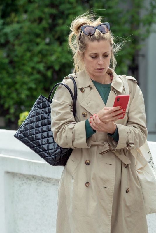 LAURA BAILEY Out and About in London 05/03/2018
