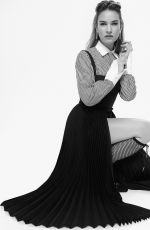 LILY JAMES in L