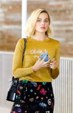 MARGOT ROBBIE Arrives at Charles De Gaulle Airport in Paris 05/06/2018