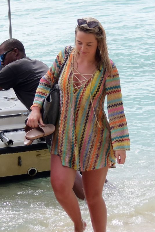 MEGAN DAVISON on Vacation in Barbados 05/19/2018