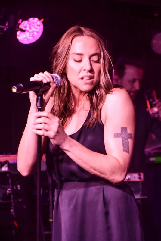 MELANIE CHISHOLM Performs at Boisdale Jazz & Blues Club in London 05/22/2018