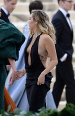 MILEY CYRUS at MET Gala 2018 in New York 05/07/2018