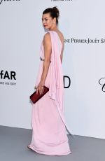 MILLA JOVOVICH at Amfar