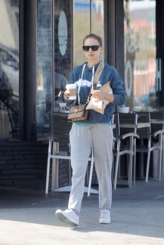 NATALIE PORTMAN Out for Coffee in Los Angeles 05/09/2018