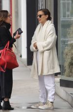 NATALIE PORTMAN Out for Lunch in Los Angeles 05/01/2018