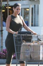 NICOLE MURPHY Shopping at Bristol Farms in Beverly Hills 05/14/2018