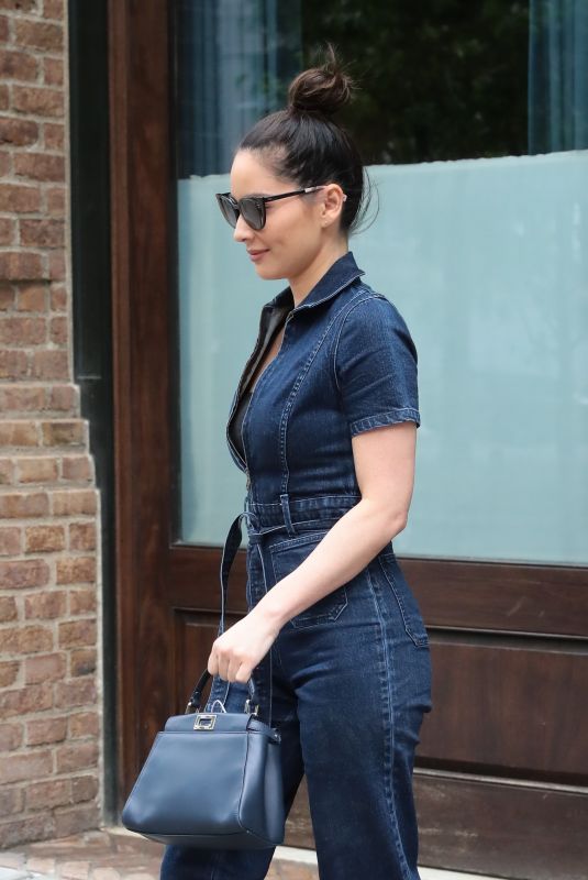 OLIVIA MUNN Out in New York 05/20/2018