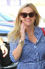 REESE WITHERSPOON Heading to Her Office in Los Angeles 05/09/2018