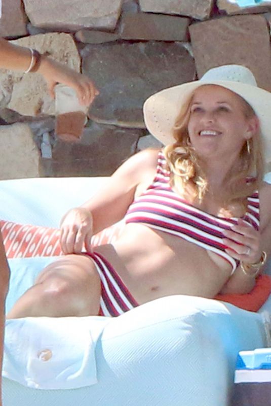 REESE WITHERSPOON in Bikini in Cabo San Lucas 05/25/2018