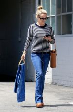 REESE WITHERSPOON Leaves a Fitting Studio in Beverly Hills 05/04/2018
