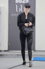 ROSIE HUNTINGTON-WHITELEY Out in Los Angeles 05/20/2018