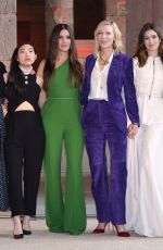 SANDRA BULLOCK, ANNE HATHAWAY, SARAH PAULSON, CATE BLANCHETT, AWKWAFINA and MINDY KALING, at Ocean