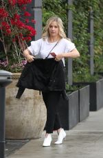 SARAH MICHELLE GELLAR Out in Hollywood 05/13/2018